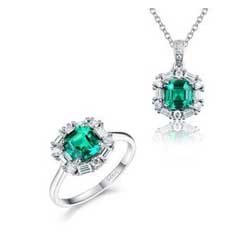 Elegant Asscher Emerald Jewelry Set