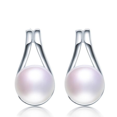 Freshwater pearl stud earrings for women